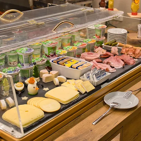 Arndt Garni Отель Руст