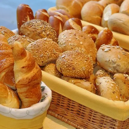 מלון Arndt Garni